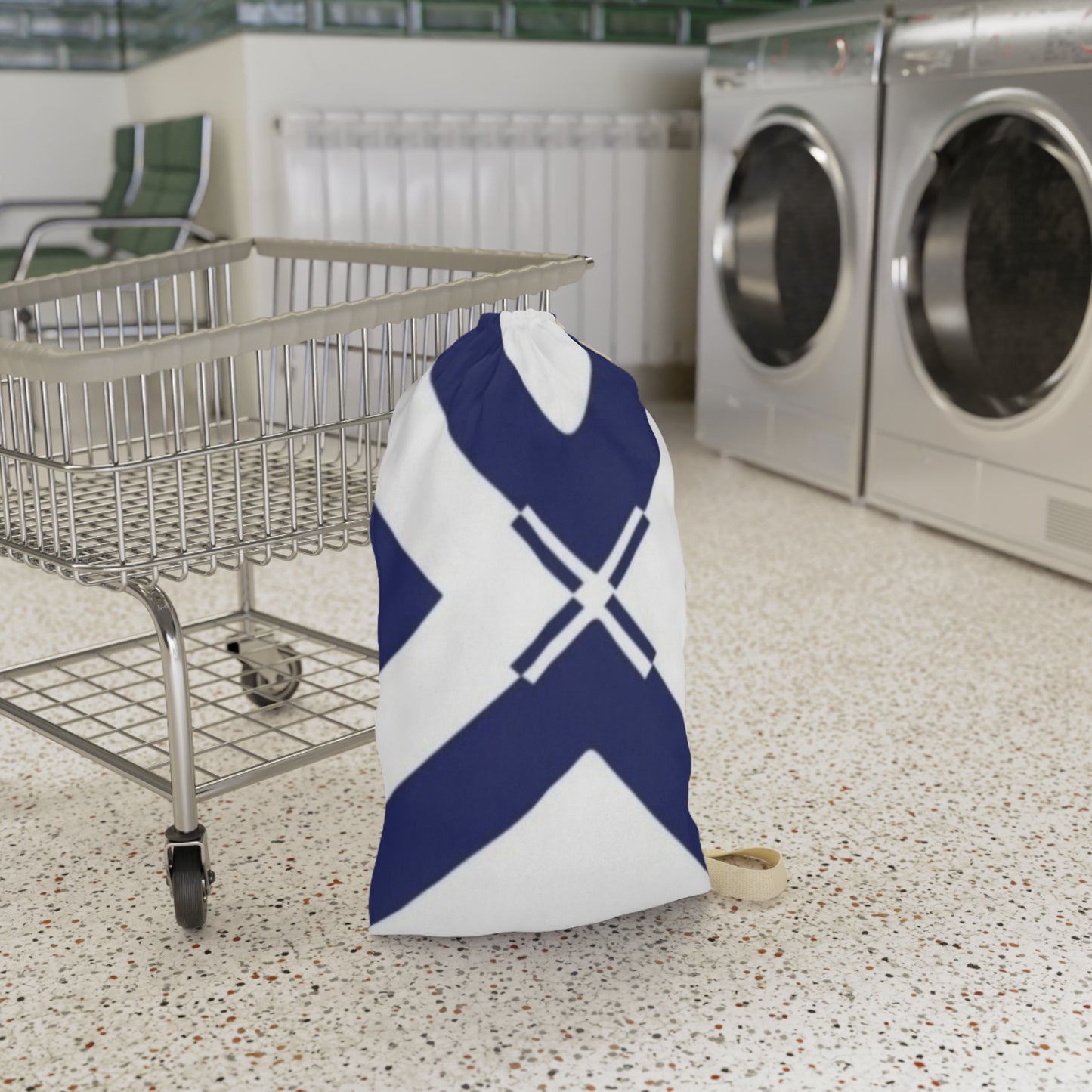 Stylish Laundry Bag with Bold Design, Laundry Tote, Home Organization Bag, Gift for Students, Travel Laundry Bag