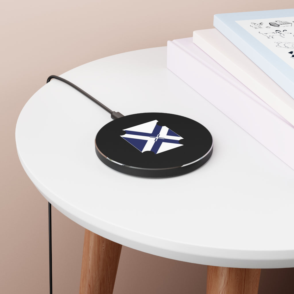 XT7 Wireless Charger with St. Andrew's Saltire Design — Fast Qi Charging Pad