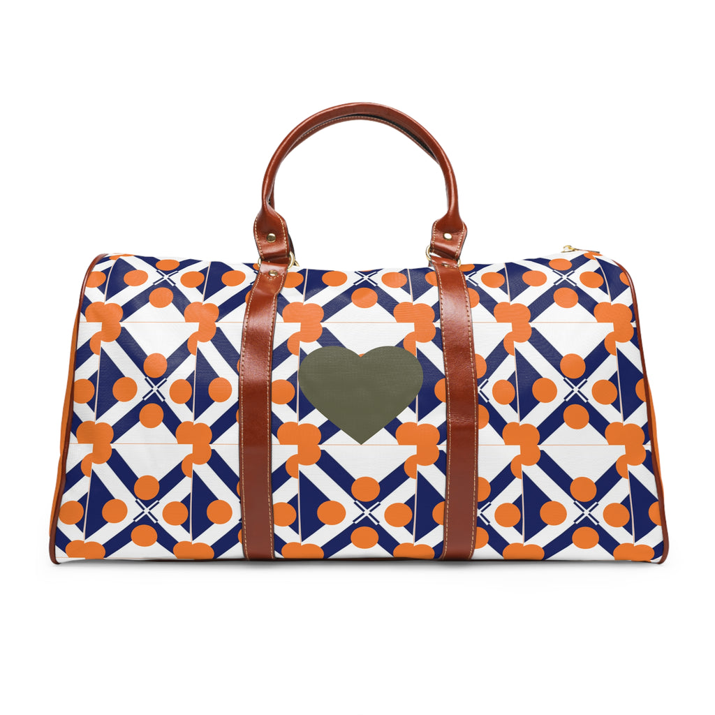 XT9 Waterproof Travel Bag — Stylish Heart Print Duffle for Weekend Trips & Beach Getaways